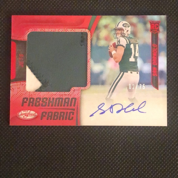 2018 Panini Certified - Freshman Fabric Signatures Mirror Red #205 Sam Darnold - Picture 4 of 5
